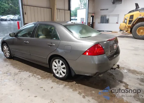 2006 Honda Accord 3.0 Ex z USA, uszkodzony, nr VIN 1HGCM665X6A020963